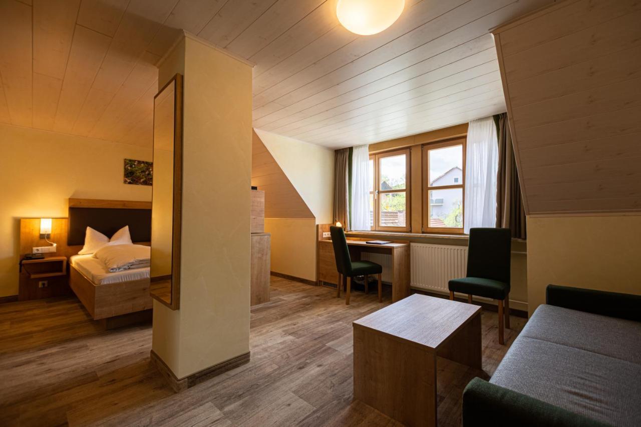 Gasthof Hotel Reif Königstein in der Oberpfalz エクステリア 写真