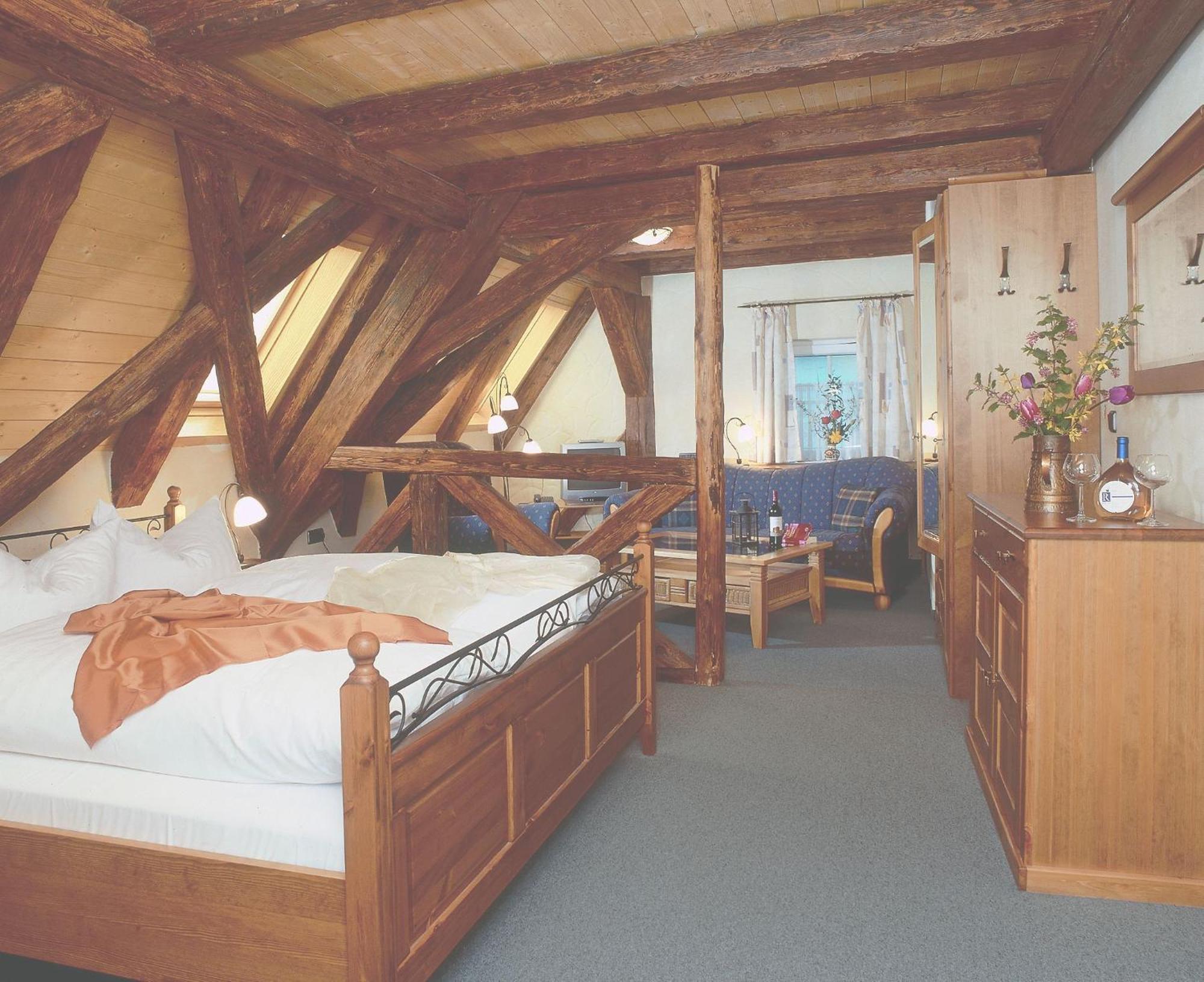 Gasthof Hotel Reif Königstein in der Oberpfalz エクステリア 写真